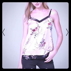 White house black market top